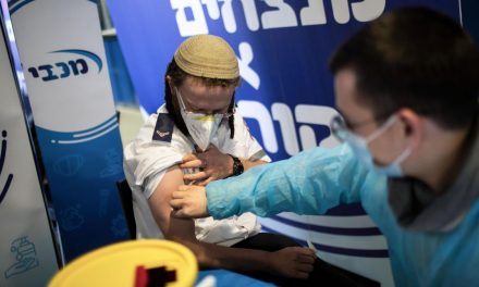 «Somos el primer país del mundo en salir de Covid», dijo Netanyahu por el éxito de la vacunación
