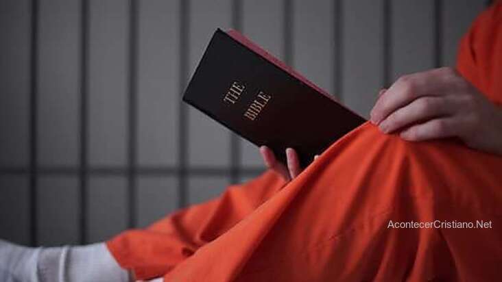 Estudios prueban que presos en las cárceles superaron traumas gracias a la lectura y estudio de la Biblia