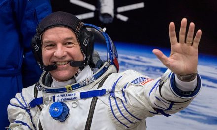 “Observé el trabajo de un Dios Infinito”: Astronauta de la NASA fortalece su fe en el espacio